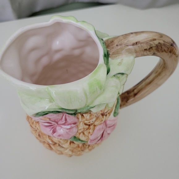Vintage hand painted pineapple 🍍 pitcher jug - Picture 3 of 8
